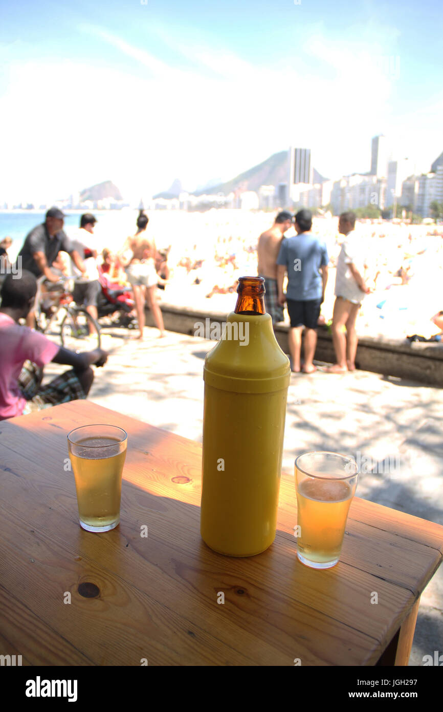 Menschen, Touristen, Leme Strand, 2016; Leme; Rio De Janeiro, Brasilien. Stockfoto