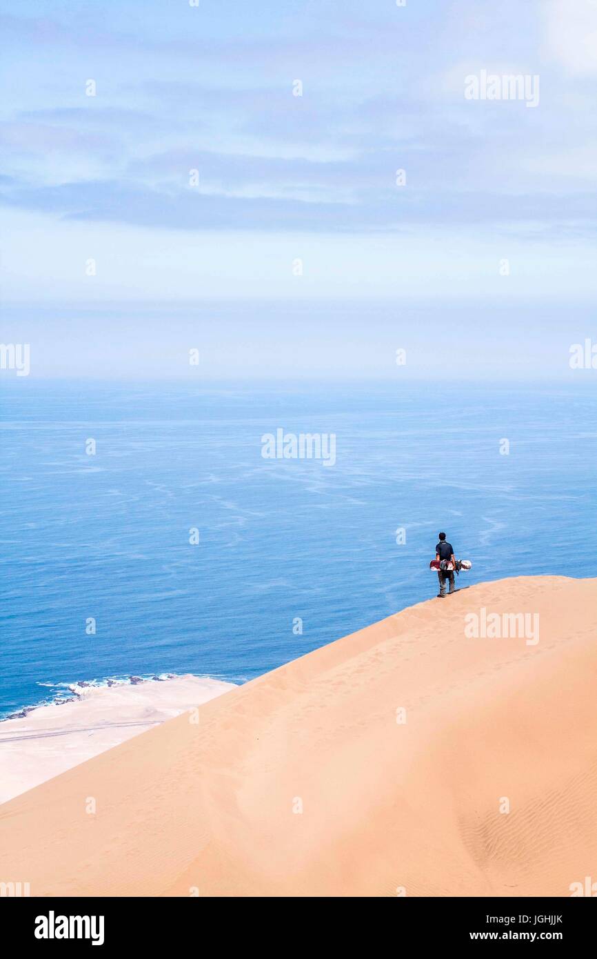 Der Mensch in der Sicht von Alto los Verdes,. Iquique, Tarapaca Region, Chile 19.11.15 Stockfoto