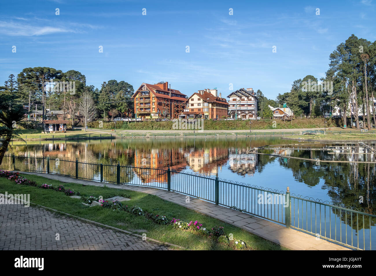 Joaquina Rita Bier Square und See - Gramado, Rio Grande do Sul, Brasilien Stockfoto
