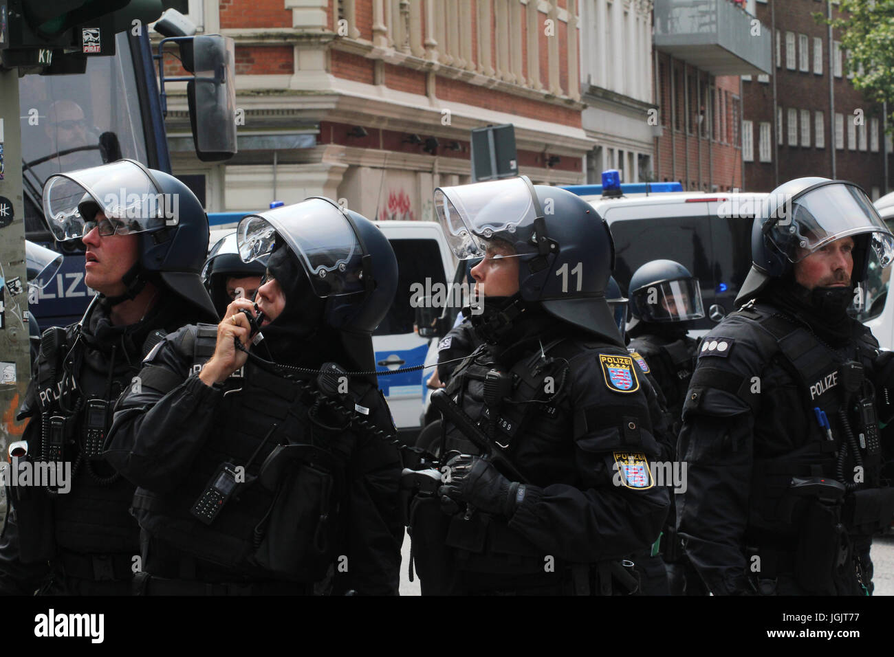 Hamburg, Deutschland. 7. Juli 2017. G20-Gipfel-Proteste in Hamburg. Bereitschaftspolizei blockieren viel von der Stadt Credit: Conall Kearney/Alamy Live News Stockfoto