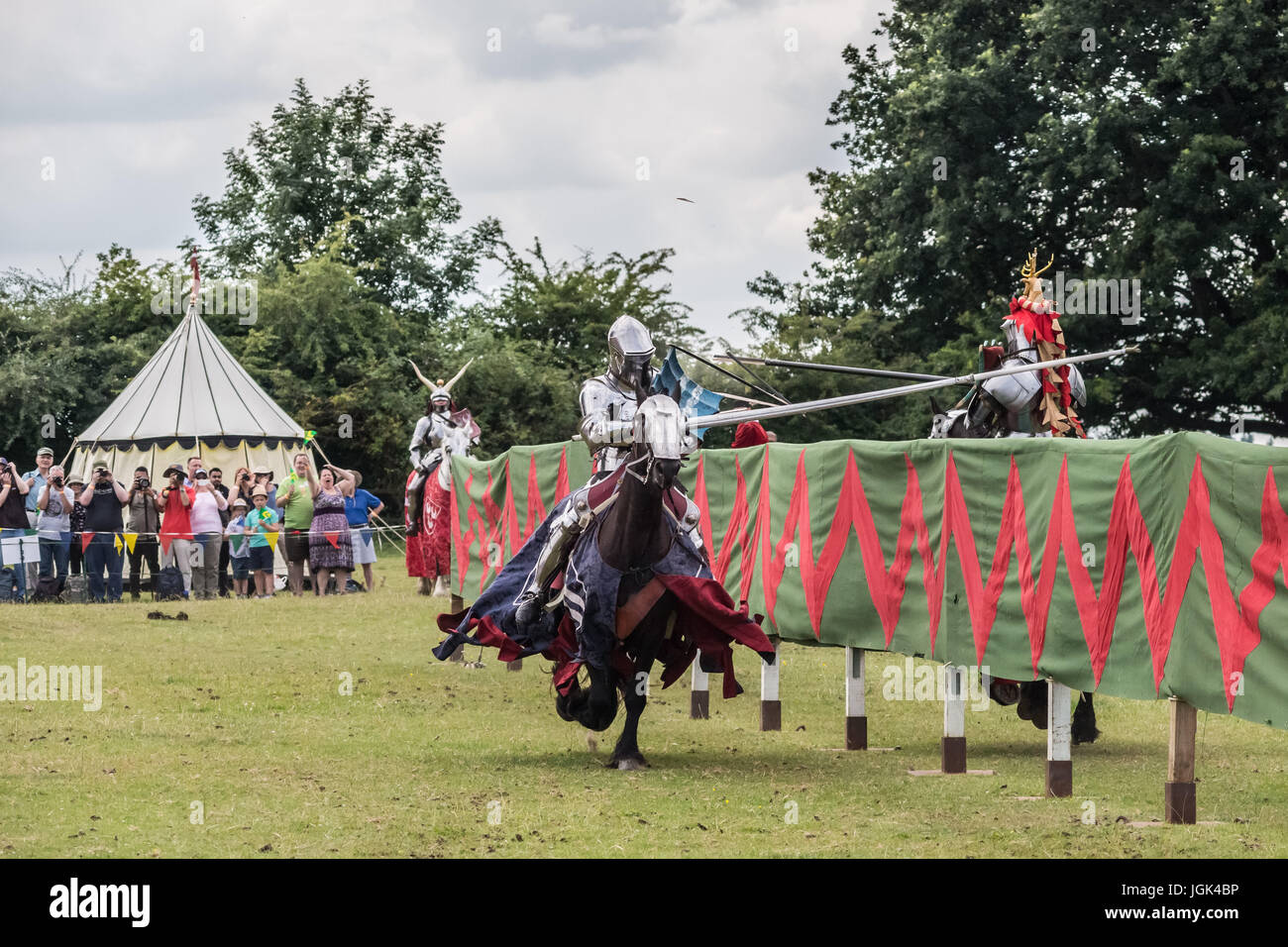 London, Eltham, UK. 8. Juli 2017. Großen mittelalterlichen Turnier in Eltham Palace Credit: Guy Corbishley/Alamy Live-Nachrichten Stockfoto
