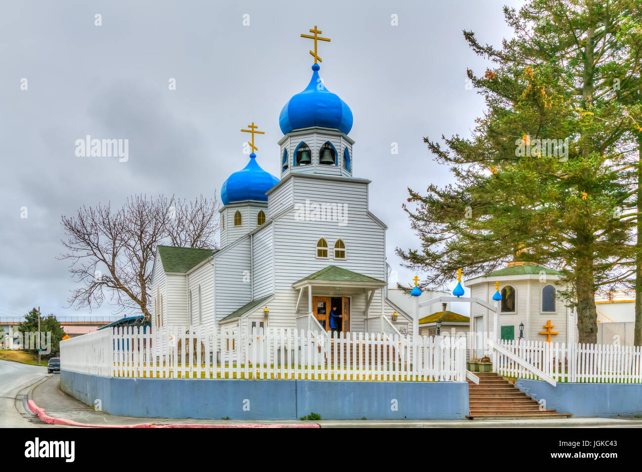 Die Heilige Auferstehungskirche, eine russisch-orthodoxe Kirche außen in Kodiak, Alaska, USA. Stockfoto