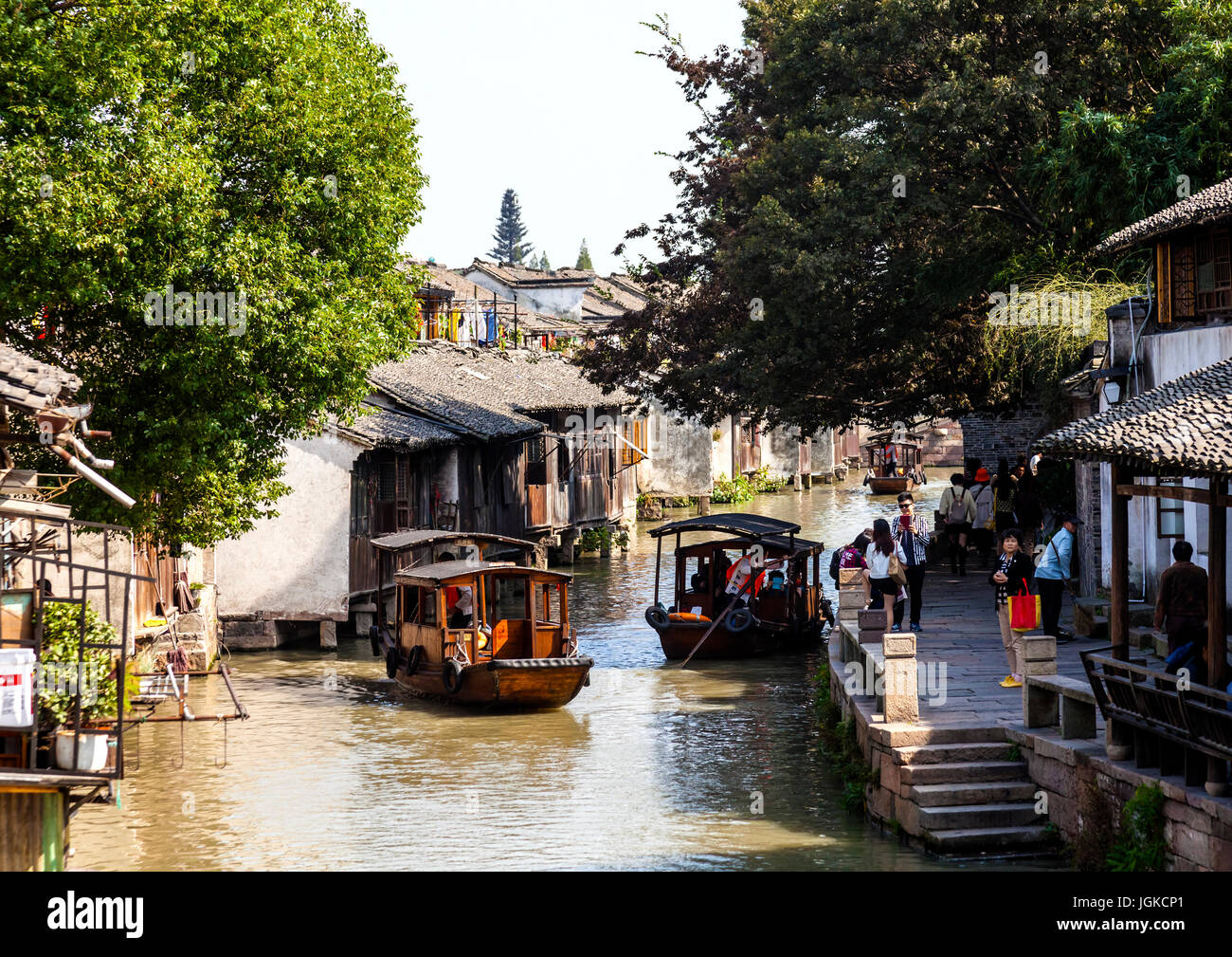 Schwerlastverkehr auf den Kanälen auf Whuzen historische Stadt in der Nähe von Shanghai Stockfoto