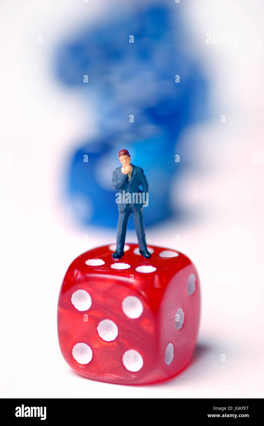 Miniatur-Figur von Kaufmann, Führung und Erfolg Konzept Stockfoto