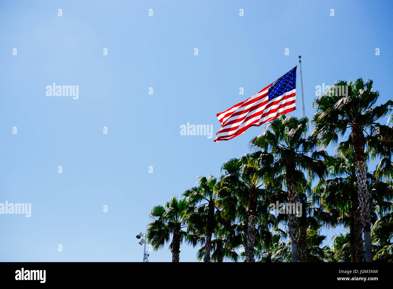 Amerikanische Flagge schwebt im Wind Stockfoto