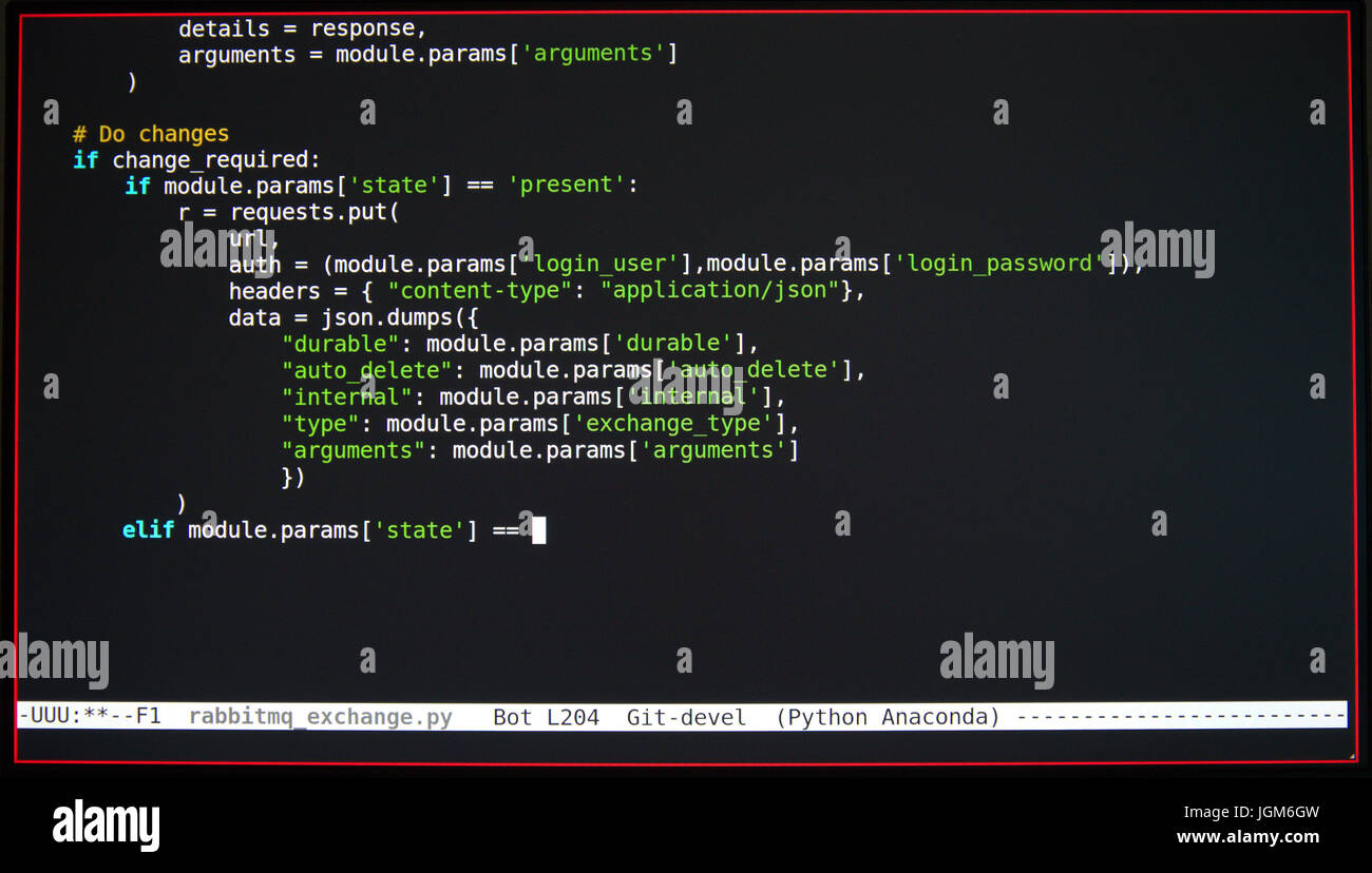Bildschirm erfasst, während Programmierer Source-Code-Software in der Programmiersprache Python ändert Stockfoto