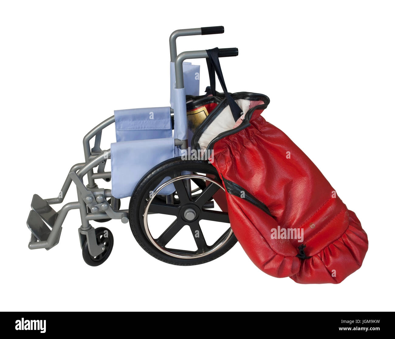 Rollstuhl zur Unterstützung bei der persönlichen Transport mit Boxhandschuhen - Pfad enthalten Stockfoto