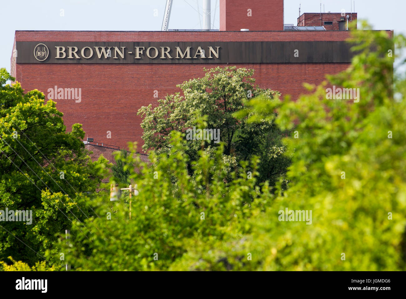 Ein Logo Zeichen außerhalb der Sitz der die Brown-Forman Corporation in Louisville, Kentucky auf 1. Juli 2017. Stockfoto