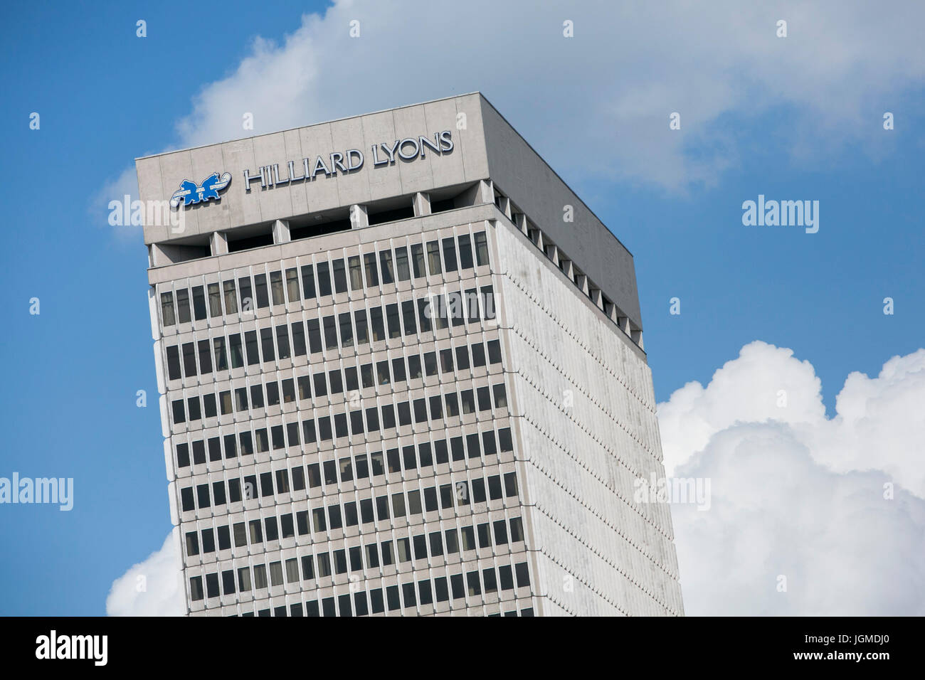 Ein Logo Zeichen außerhalb der Hauptsitz des Hilliard Lyons in Louisville, Kentucky auf 1. Juli 2017. Stockfoto