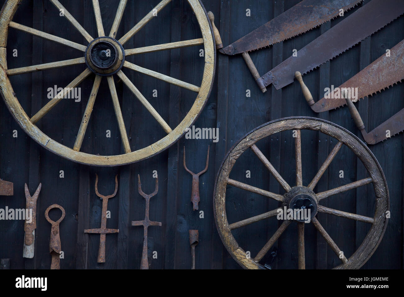 Bauernhof werkzeuge -Fotos und -Bildmaterial in hoher Auflösung – Alamy