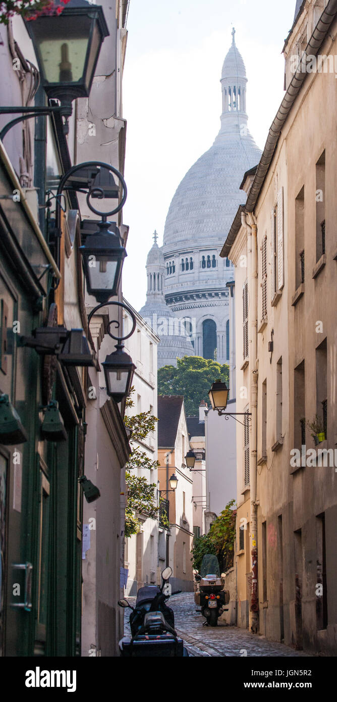 PARIS, Frankreich – 21. September 2012: die engen Gassen von Montmartre. 21. September 2012. Paris, Frankreich. Stockfoto