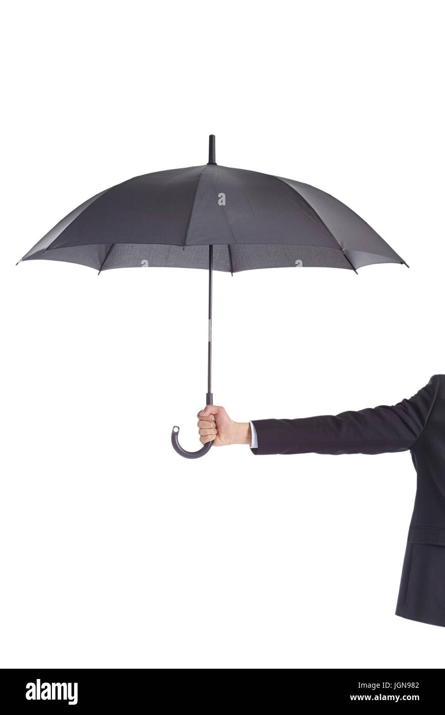 Hand eines Geschäftsmannes hält einen schwarzen Regenschirm, isoliert auf weißem Hintergrund. Stockfoto