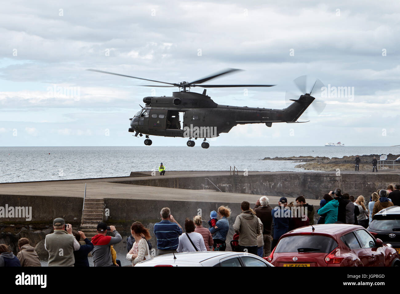 Royal Air Force XW209 Westland Puma Helikopter bereitet für Streitkräfte Tag Bangor Nordirland ausziehen Stockfoto