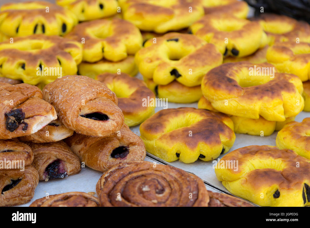 Süßes Gebäck zum Verkauf auf dem stall in den Christian Quarter, in der alten Stadt von Jerusalem, Israel. Stockfoto