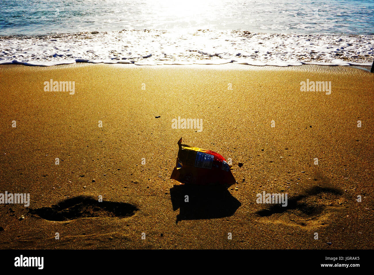 Snacks wickeln immer das gemeinsame Objekt sein, sehen Sie am Strand. Stockfoto