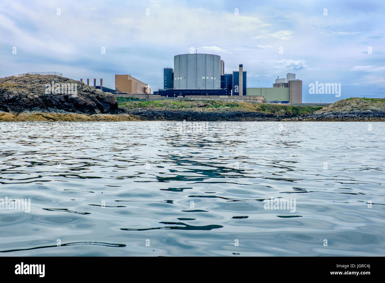 Kernkraftwerk Wylfa auf der nördlichen Küste von Anglesey, Wales, UK Stockfoto