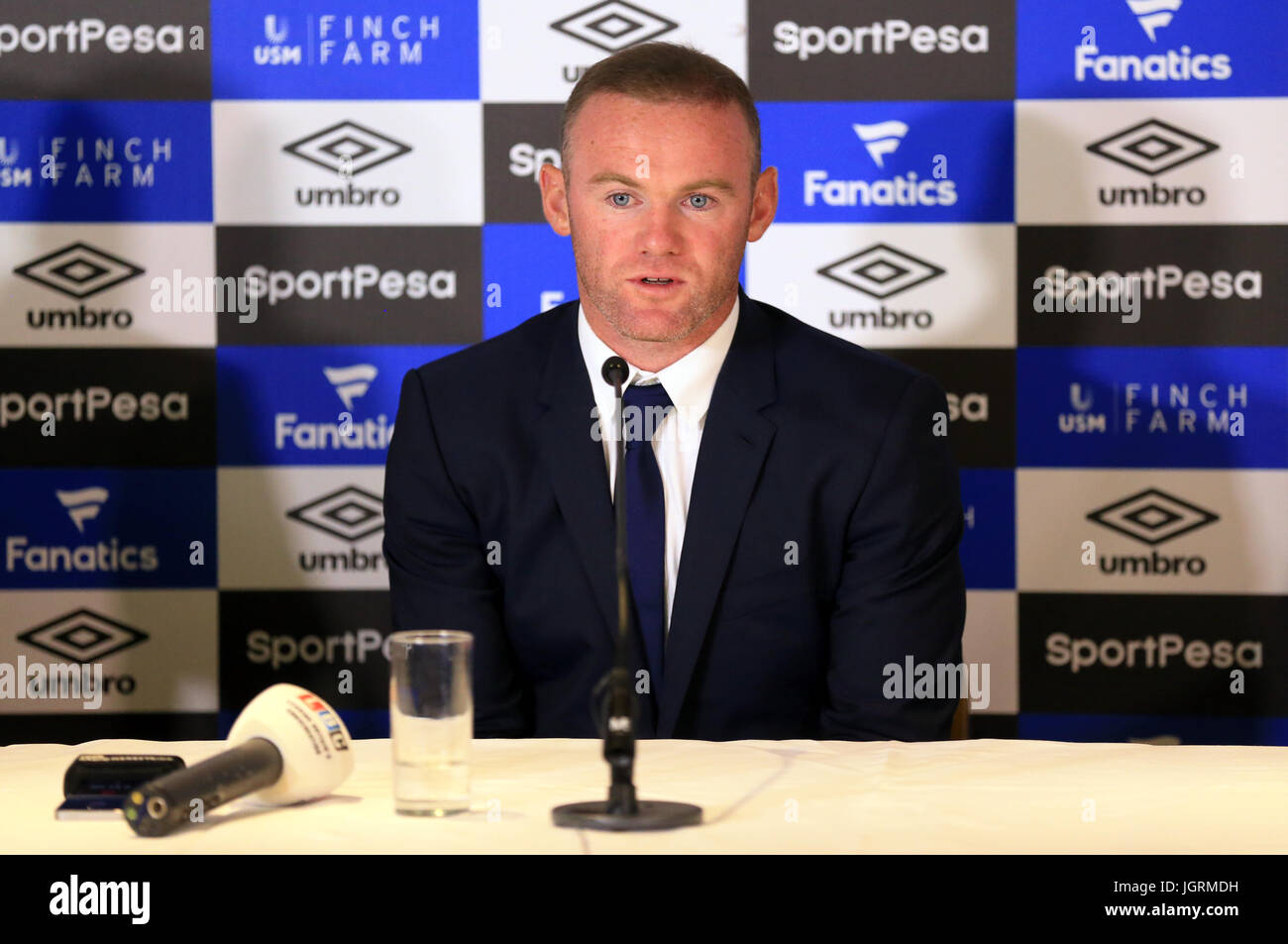 Neue Everton Signieren von Wayne Rooney und Manager Ronald Koeman während der Pressekonferenz im Goodison Park, Liverpool. Stockfoto