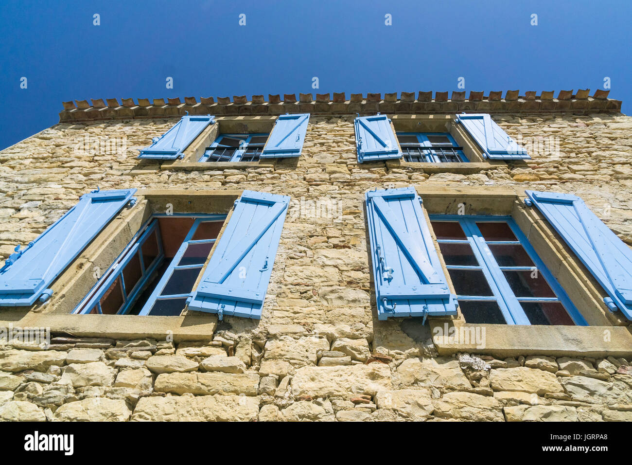 Die Front eines typischen französischen Hauses in SW-Frankreich Stockfoto