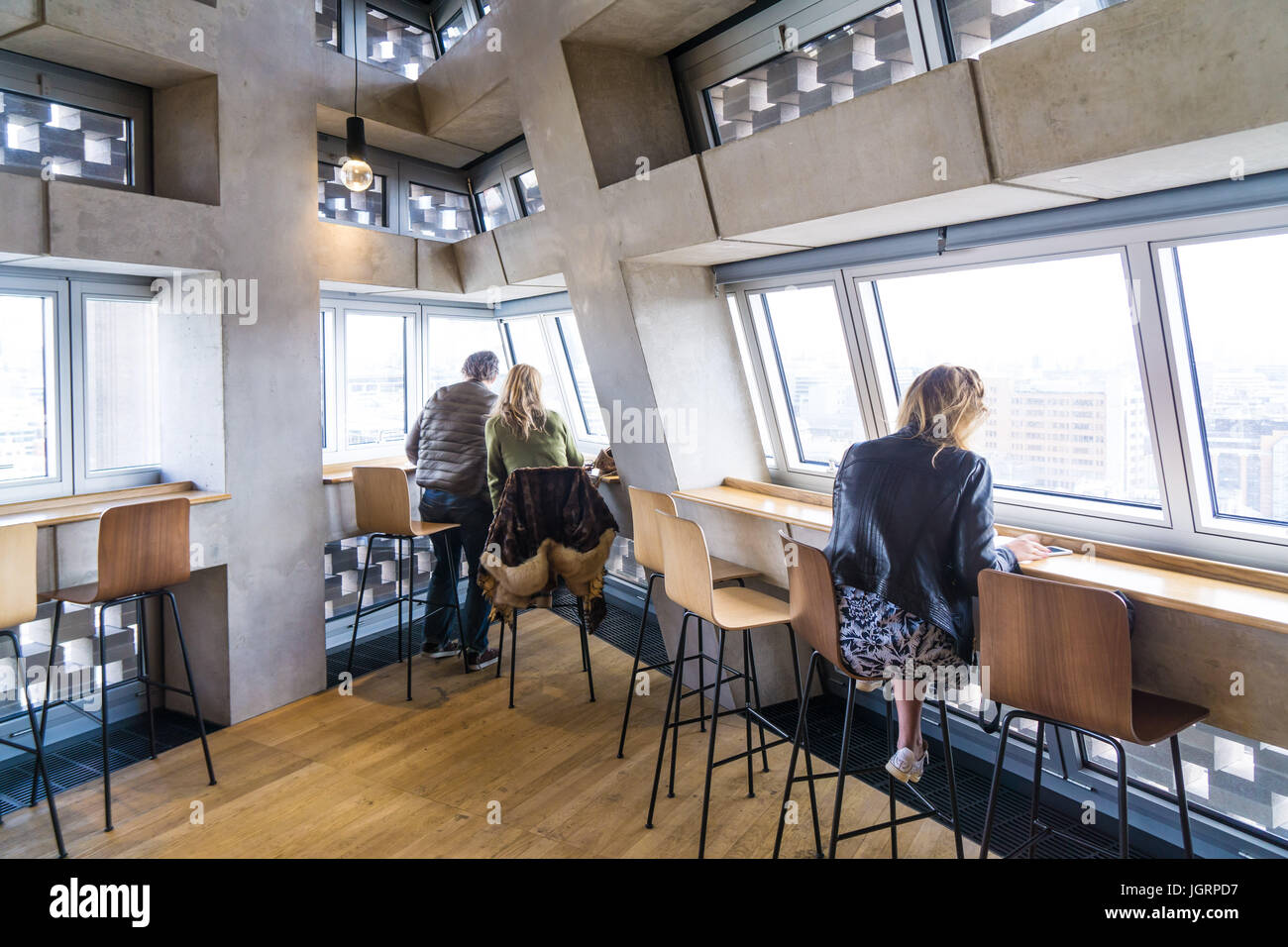 Die Bar Restaurant in der obersten Etage des Schalters House, Tate Modern, London Stockfoto