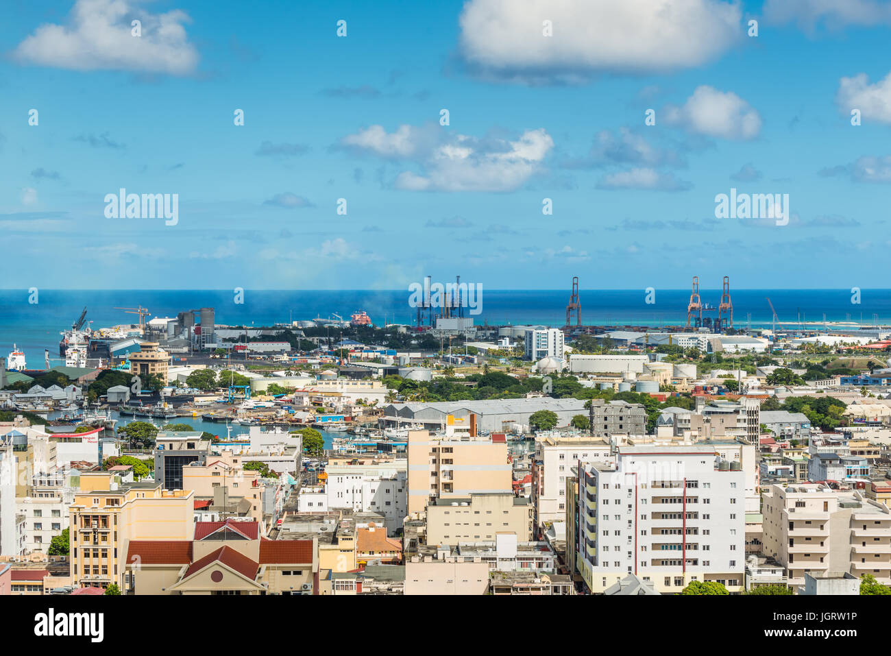 Port Louis, Mauritius - 25. Dezember 2015: Port Louis Skyline - gesehen von der Fort Adelaide entlang des Indischen Ozeans in der Hauptstadt von Mauritius. Reisen Stockfoto