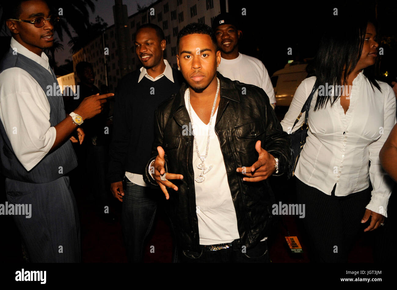 Sänger Bobby Valentino kommt für BMI Urban Awards Wilshire Theatre Beverly Hills. Stockfoto