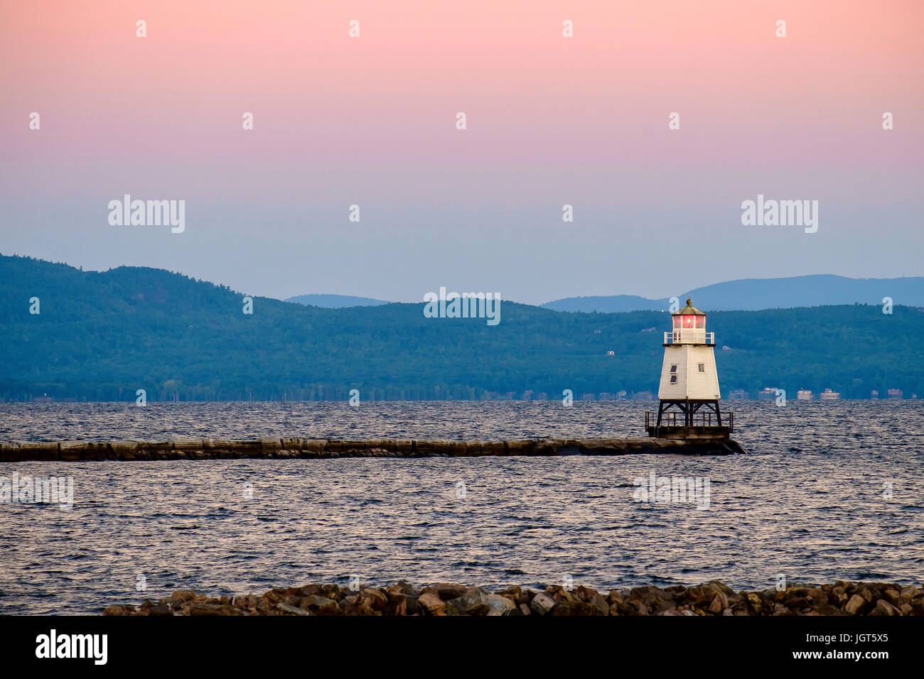 Burlington Wellenbrecher Norden Leuchtturm, lake Champlain, Vermont, USA Stockfoto