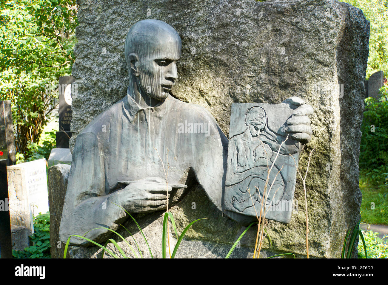 Grabstein auf Nowodewitschi-Friedhof, Moskau, Russland Stockfoto