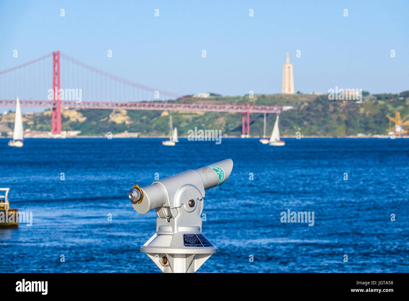 Spyglass am Tejo in Lissabon aka Fluss Tejo Stockfoto