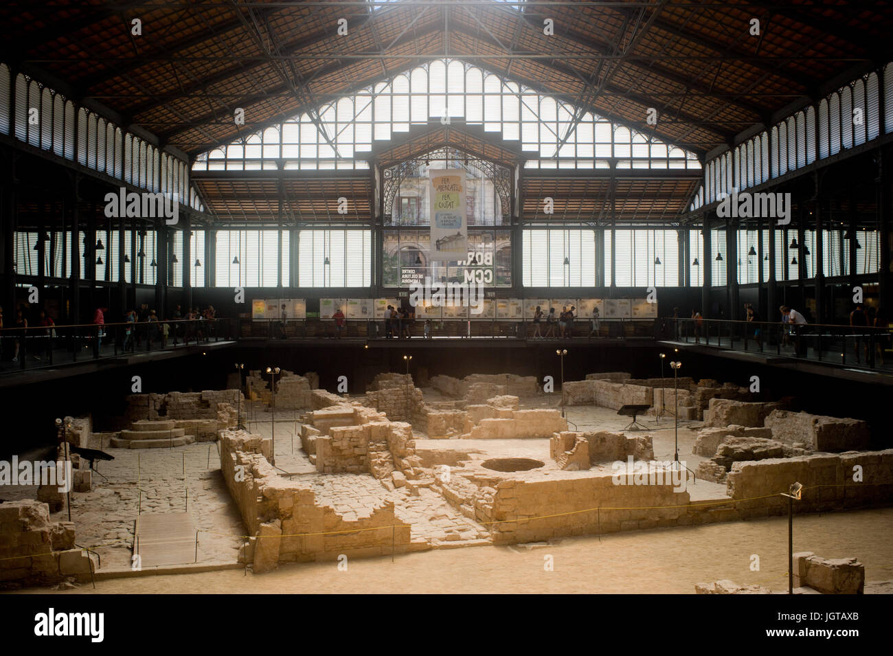 Innenansicht von El Born Kultur- und Gedenkstätte in Barcelona, Katalonien, Spanien. Stockfoto