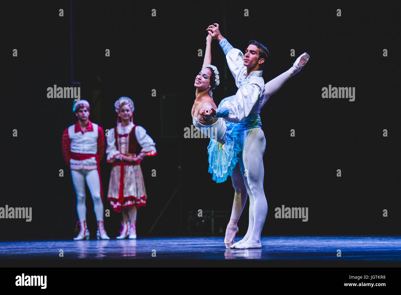 Die kubanischen Nationalballett, die live auf der Bühne in Torino Foto: Alessandro Bosio Stockfoto