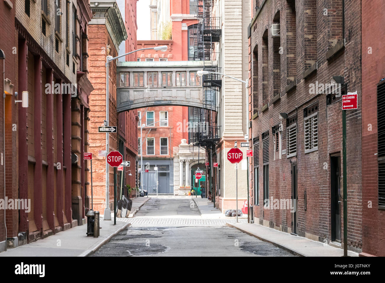 Gebäude an der Kreuzung der Grundnahrungsmittel und Jay Street im historischen Tribeca Viertel von Manhattan, New York City NYC Stockfoto