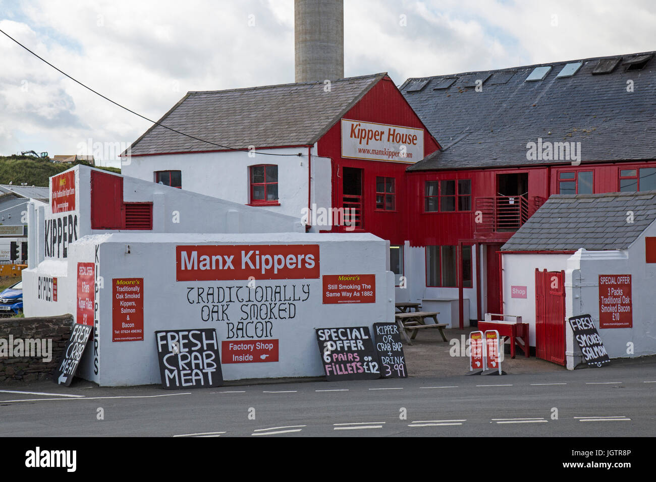 Moores Kipper Hof und Räucherkammer in Schale auf der Isle Of Man. Stockfoto