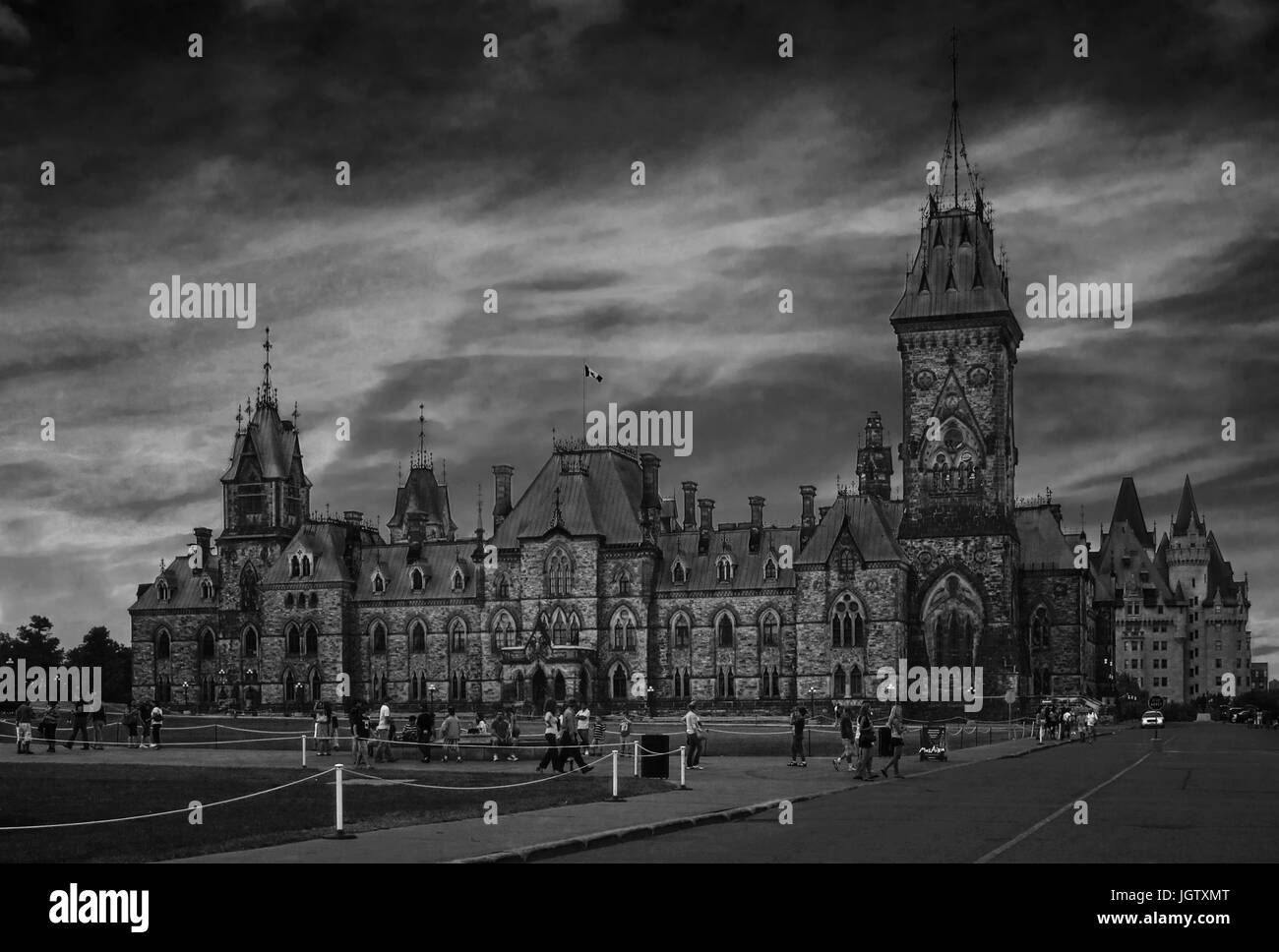 Ottawa Abend mit fabelhaften Himmel - schwarz / weiß Stockfoto