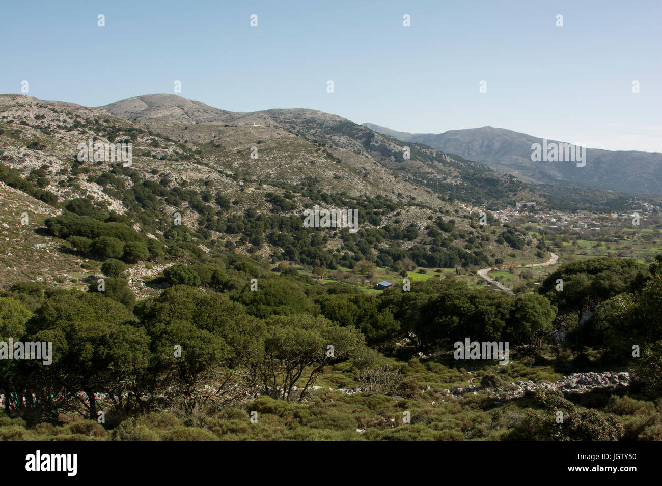 Die Lassithi-Hochebene ist ein Karst plain oder Polje bei einer Elevvation rund 840 Meter über dem Meer im Osten von Kreta mit intensiver Landwirtschaft. Stockfoto