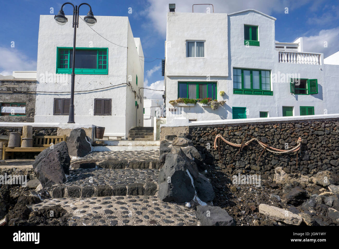 Wohnhäuser in Punta Mujeres, Fischerdorf im Norden der Insel Lanzarote, Kanarische Inseln, Spanien, Europa Stockfoto