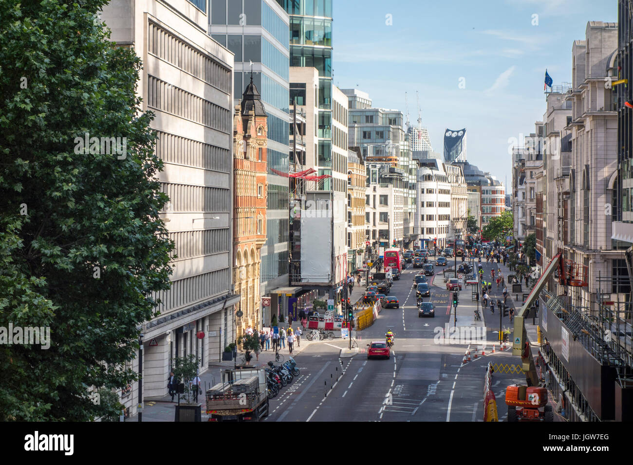 Ansicht von Farringdon Street Blick nach Süden vom Holborn Viaduct, City of London, UK Stockfoto