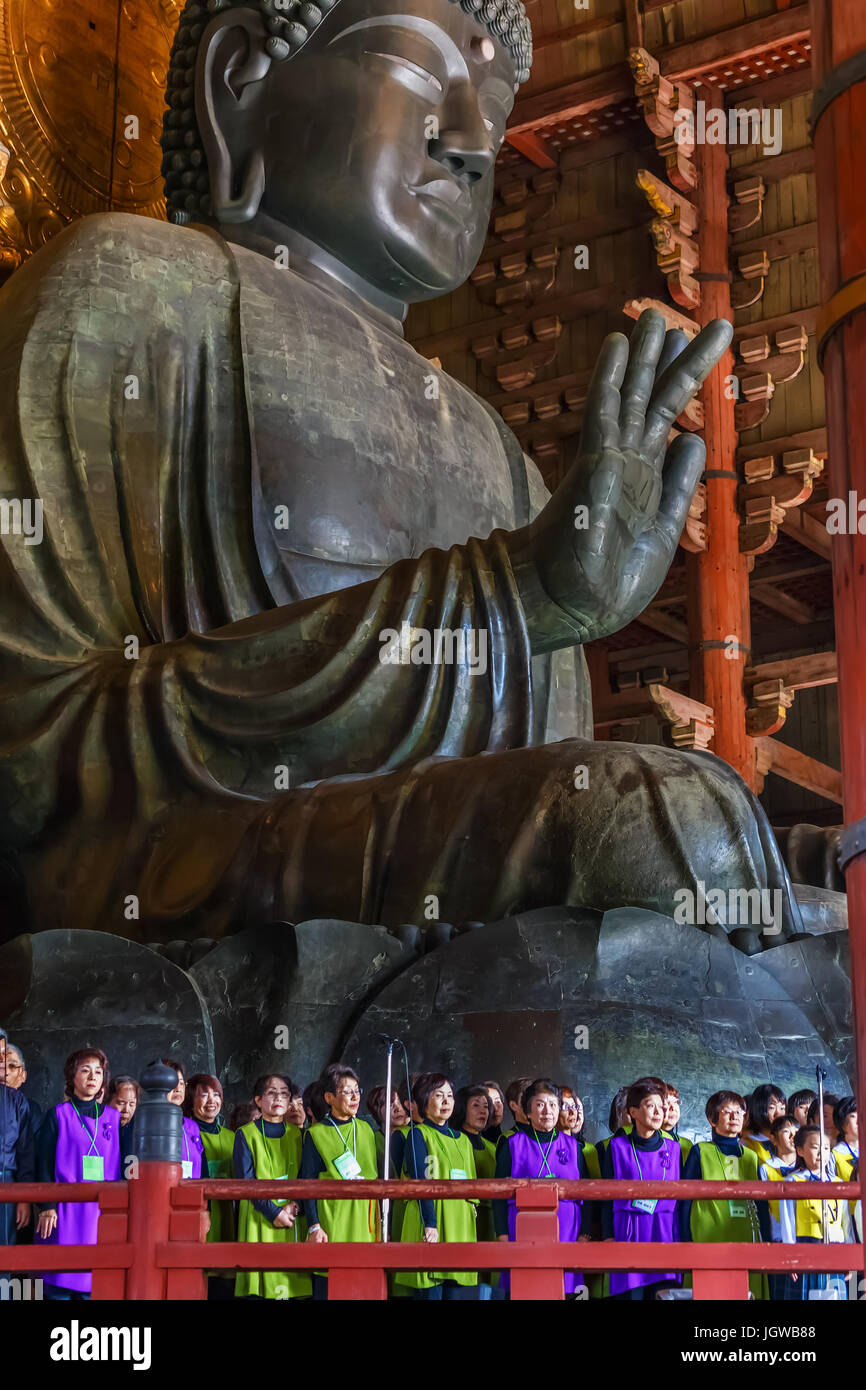 Todai-Ji Daibutsu - den großen Buddha im Tempel Tōdai-Ji in Nara, Japan Stockfoto