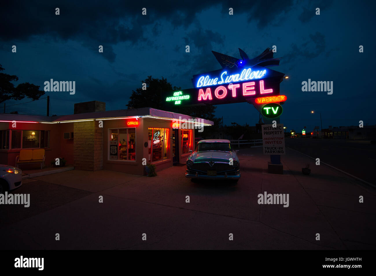 Die berühmte Route 66 blau schlucken Motel in Tucumcari, New Mexico Stockfoto