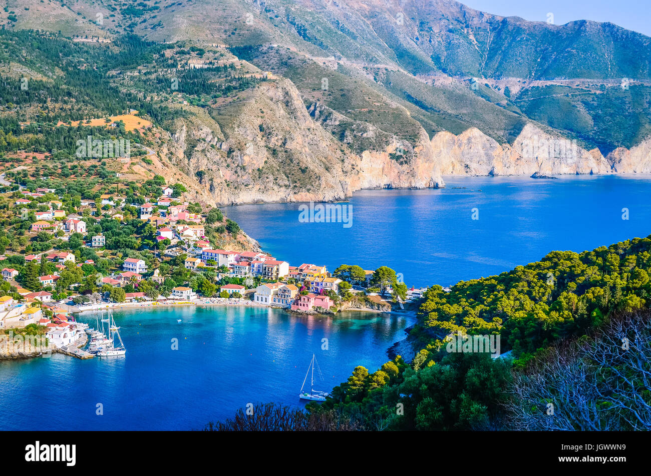 Traditionelles Fischen Dorf Assos auf der Insel Kefalonia in Griechenland Stockfoto