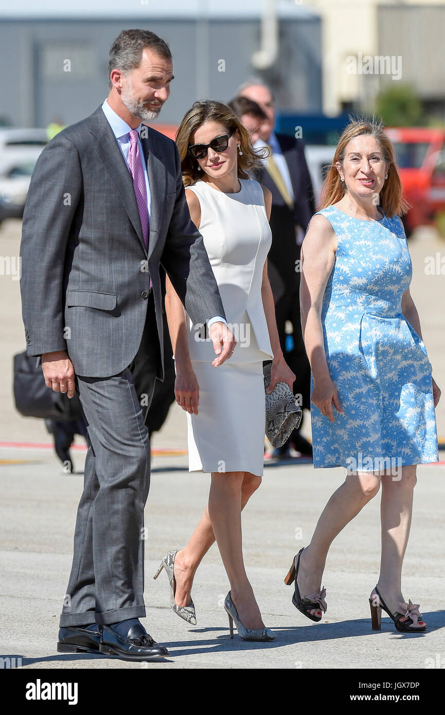 Madrid, Spanien. 11. Juli 2017. Spanische König Felipe VI und Königin Letizia und Ana Pastor Julián während verlassen Zeremonie am Madrid Flughafen anlässlich der Staat-Reise nach London. Madrid am Donnerstag, 11. Juli 2017 Credit: Gtres Información Más lokalen auf line,S.L./Alamy Live News Stockfoto