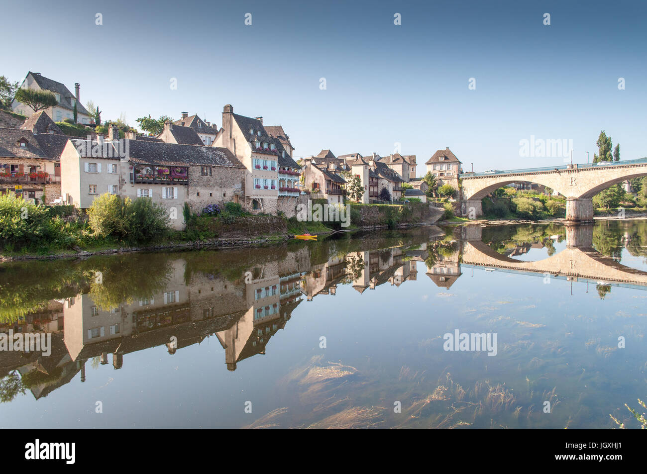 Argentat, Corrèze, Frankreich. Am Oberlauf der Dordogne. Stockfoto