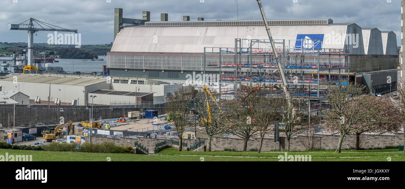 Urheberrechtlich geschütztes Bild von Paul Slater/PSI - Babcock, Devonport, Marinestützpunkts. Stockfoto