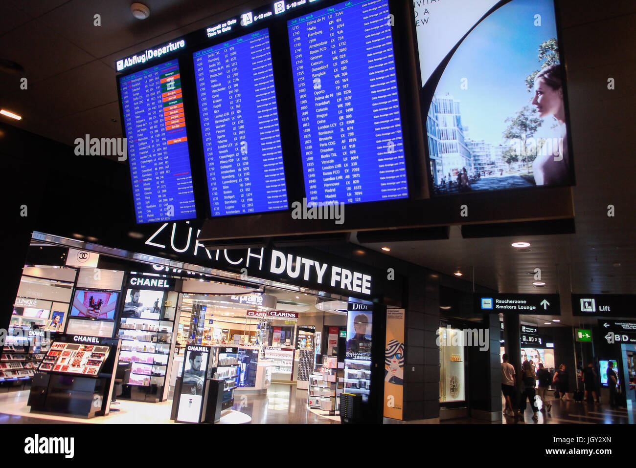 Gesamtansicht des Flughafen Zürich (Schweiz) Stockfoto