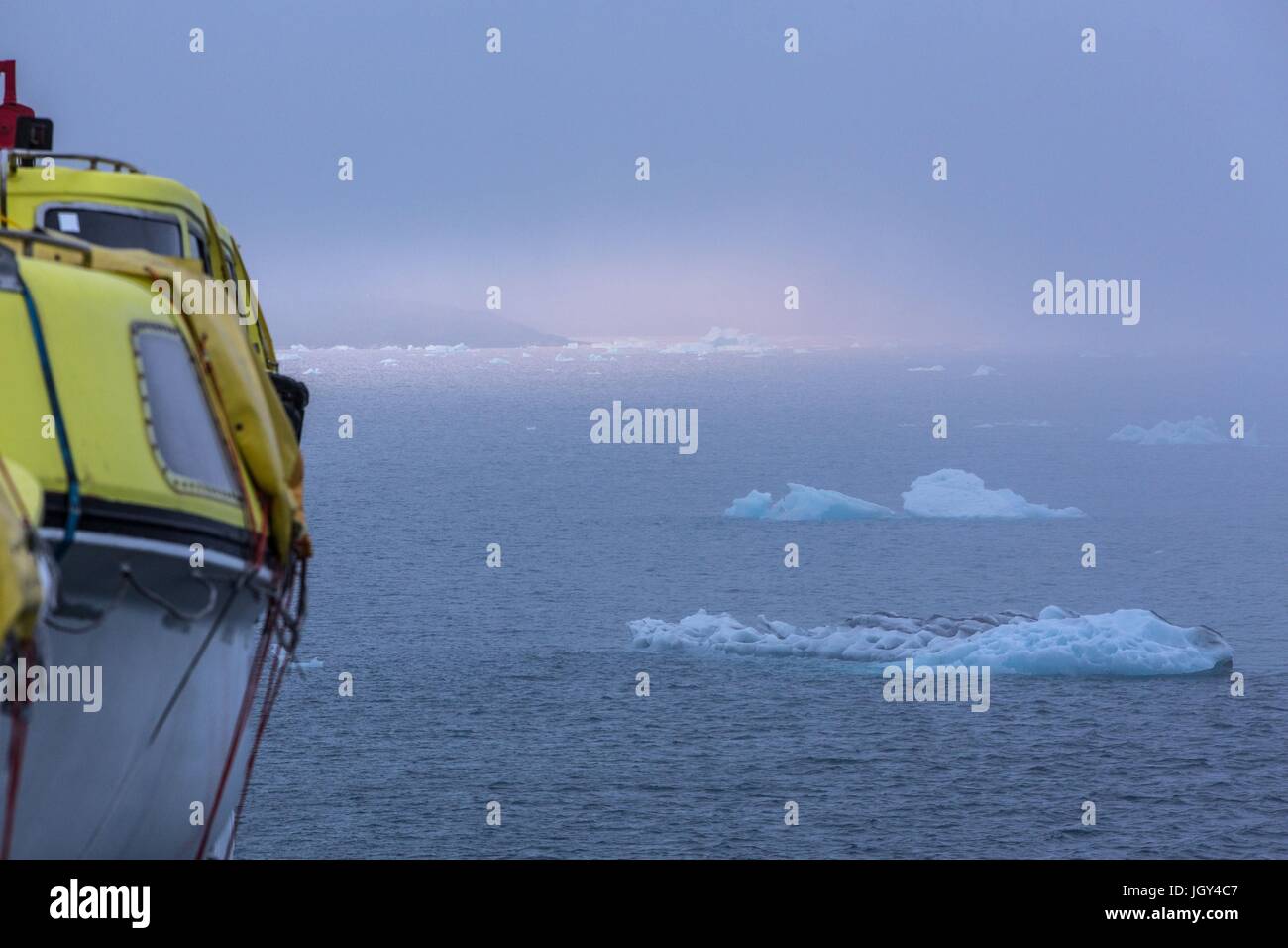 KREUZFAHRT IN GRÖNLAND, DÄNEMARK Stockfoto