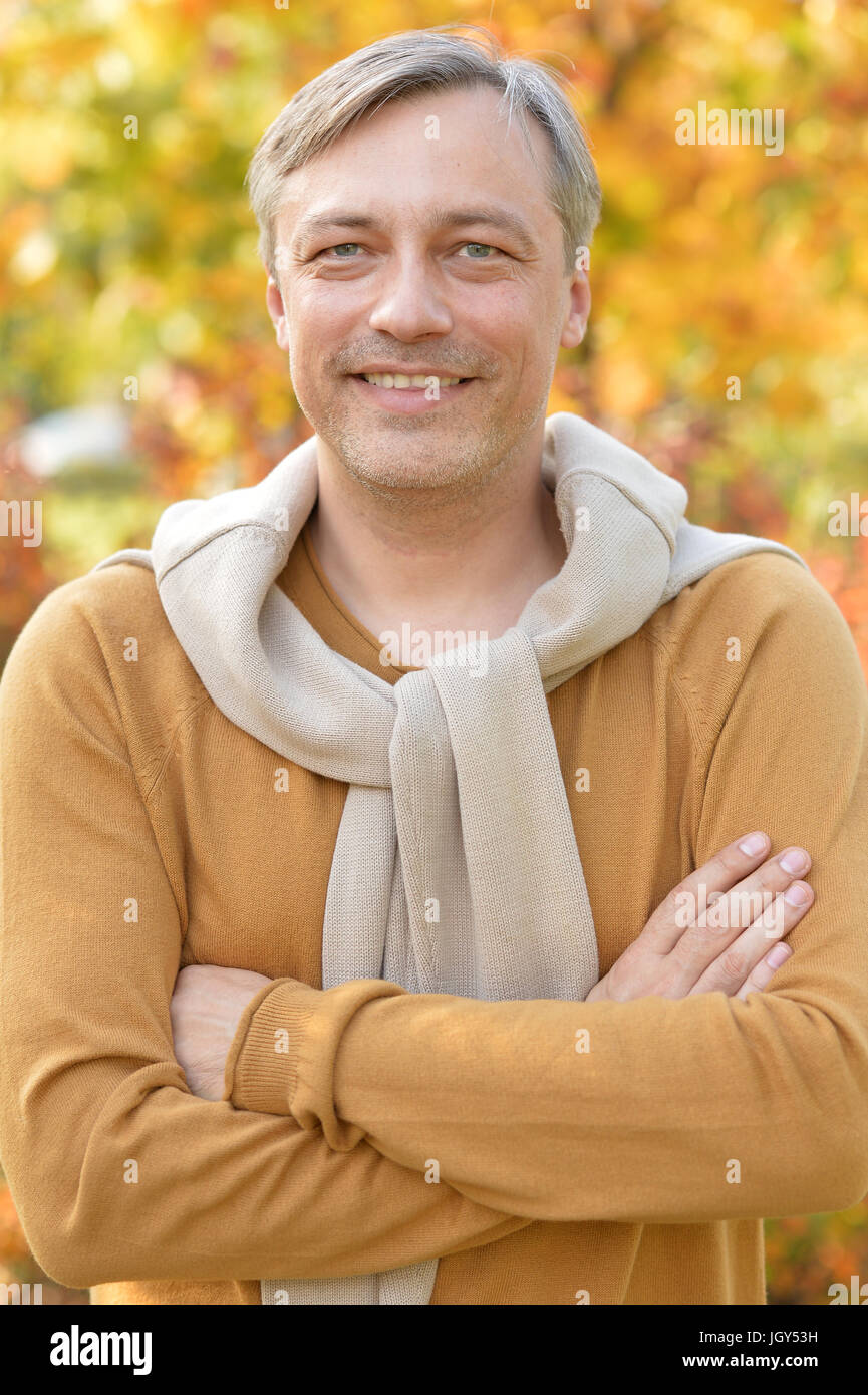 Porträt von gutaussehenden Mann Nahaufnahme Stockfoto