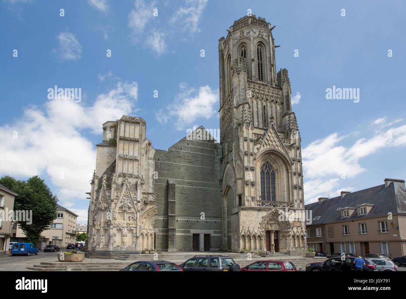Frankreich, Région Normandie (Ancienne Basse Normandie), Manche, Saint-Lô, Capitale des Ruines Église Notre-Dame, Détruite Puis Reconstruite Après la Seconde Guerre Mondiale Foto Gilles Targat Stockfoto