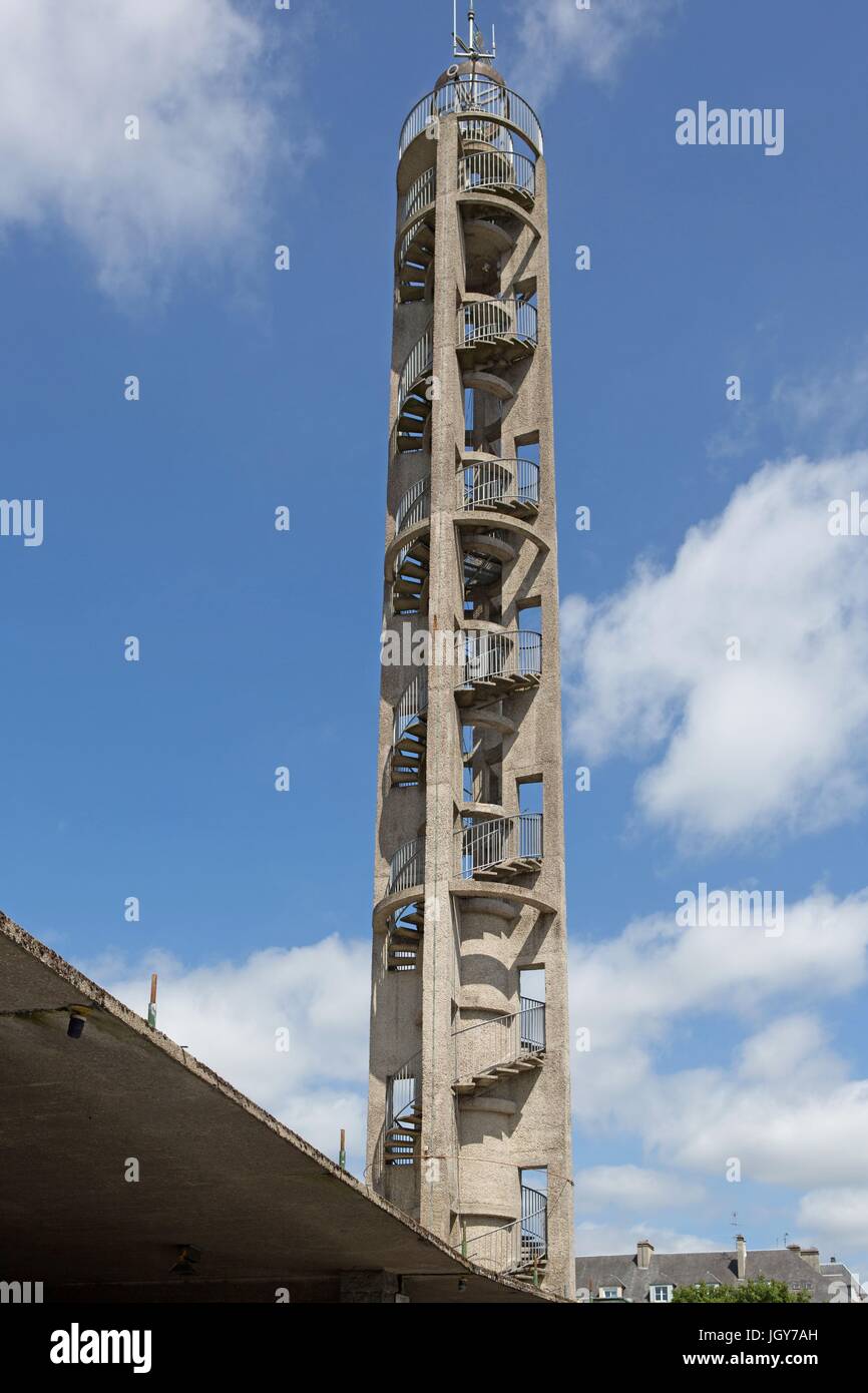 Frankreich, Région Normandie (Ancienne Basse Normandie), Manche, Saint-Lô, Capitale des Ruines, Place du Général de Gaulle, Beffroi Foto Gilles Targat Stockfoto