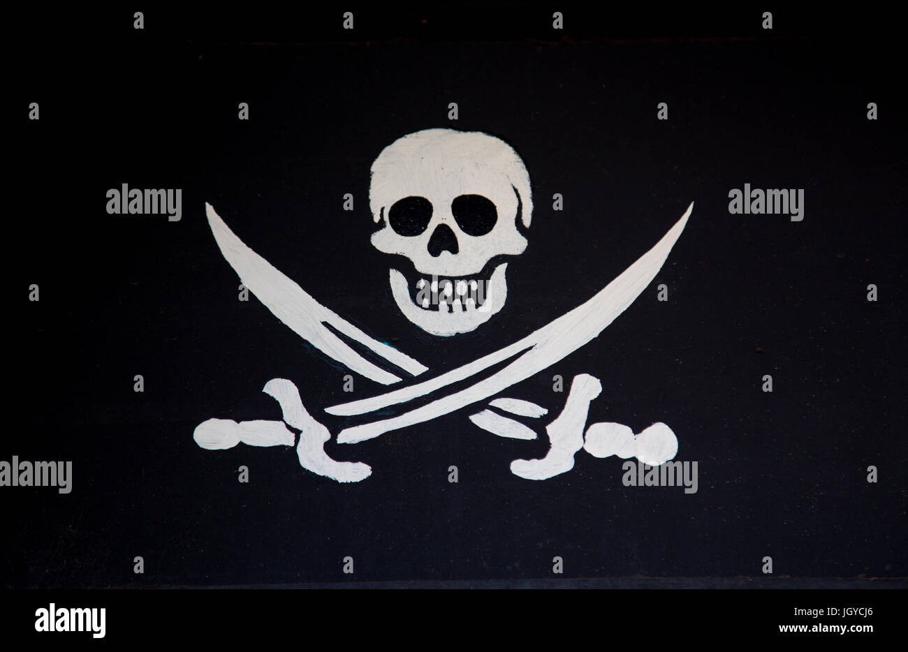 Weißen Totenkopf auf schwarzem Hintergrund. Stockfoto