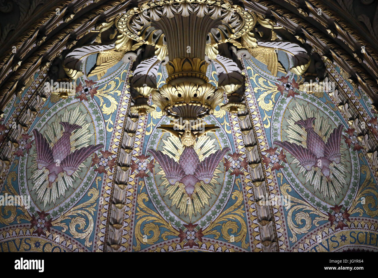 Basilika Notre-Dame de Fourvière. Mosaiken. Heiligen Geistes.  Lyon. Frankreich. Stockfoto