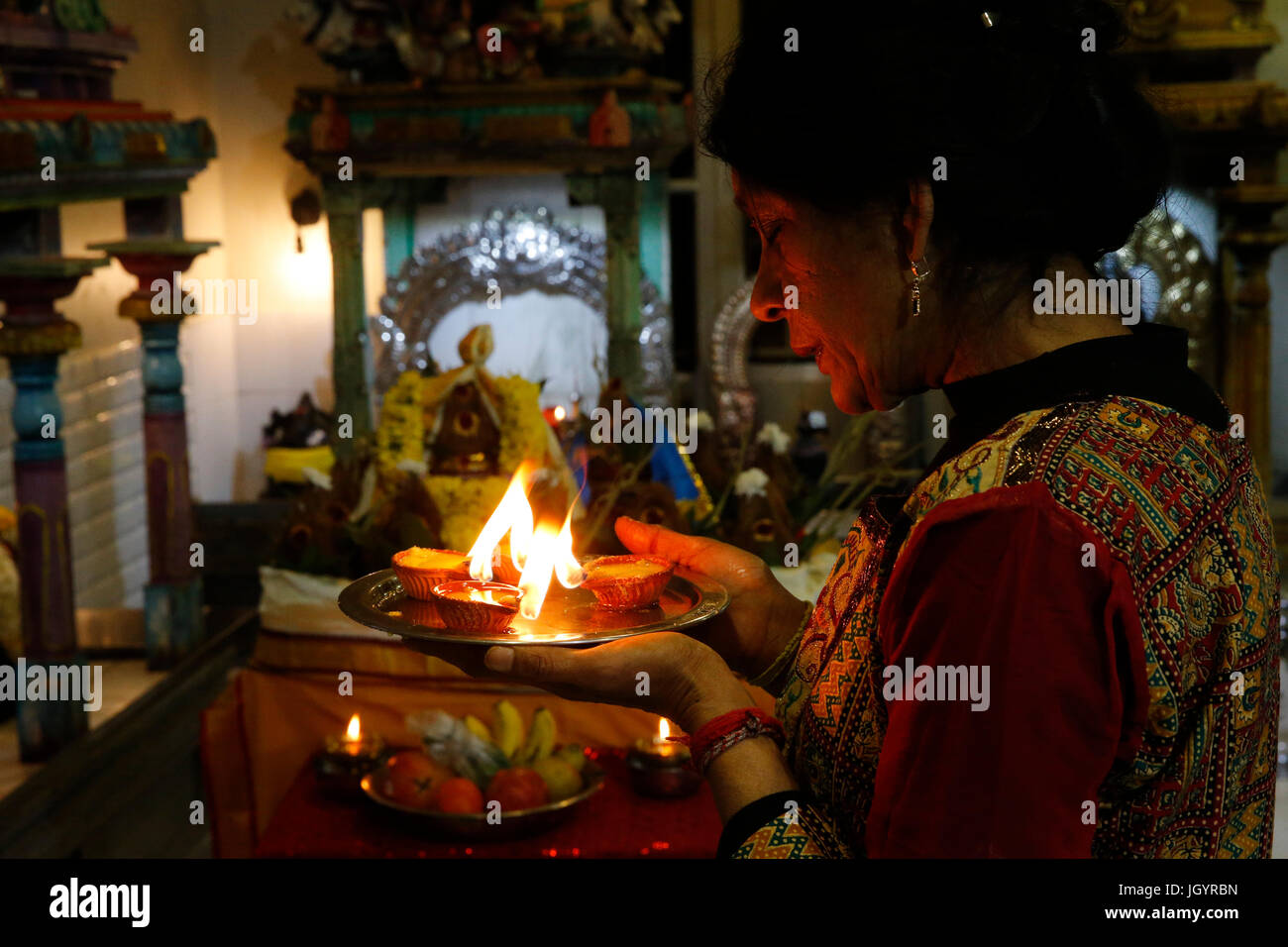 Thaipusam (Tamil Neujahr) Feier an der Paris-Ganesh-Tempel. Frankreich. Stockfoto